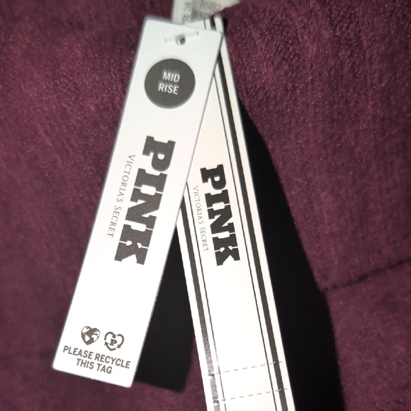 Victoria's Secret Burgundy Quilted Flared Leggings - Picture 3 of 5